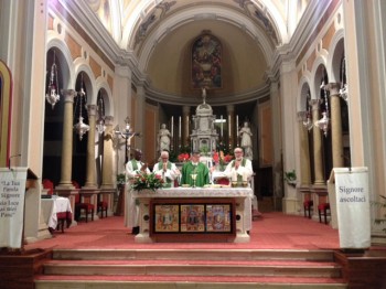 O bispo diocesano, Dom Pedro Luiz Stringhini, visita familiares na Itália